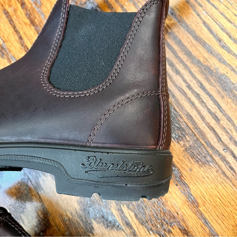 Blundstone dark brown oxblood leather Chelsea boots - Picture 3 of 9